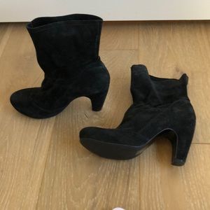 Vero Cuoio Pull on Suede Bootie